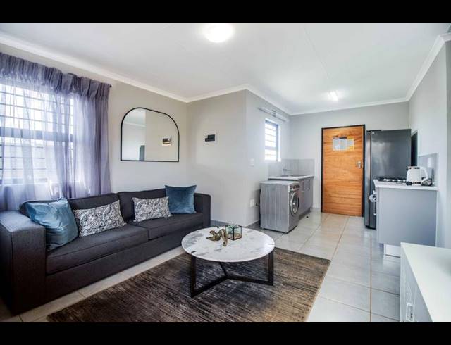 3 BEDROOM HOUSE FOR SALE IN CRYSTAL PARK